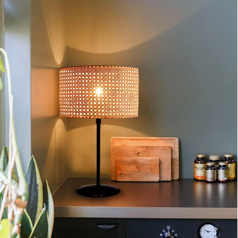 lampadaire en rotin tissé style rural créatif pour intérieur - vue 4 sur 8