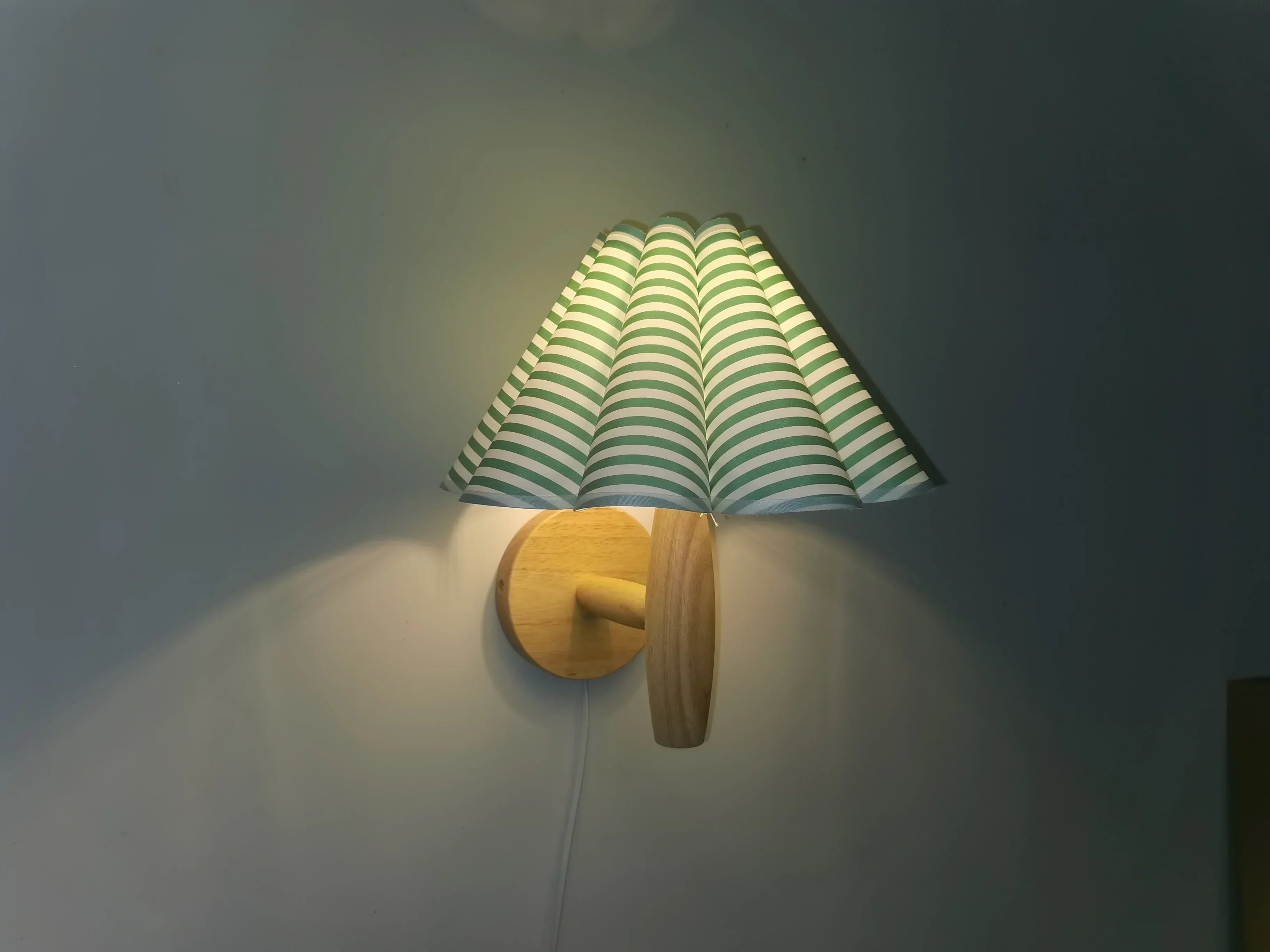 Applique murale Led en bois avec interrupteur - vue 6 sur 14
