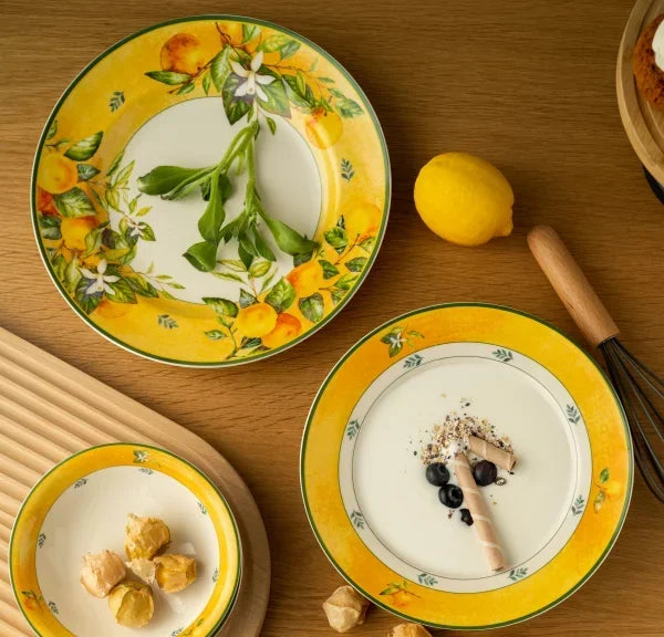 Vaisselle céramique style nordique motifs floraux rétro