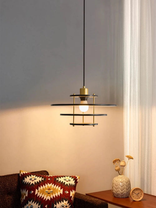 lustre en bois massif de style médiéval pour restaurant rétro