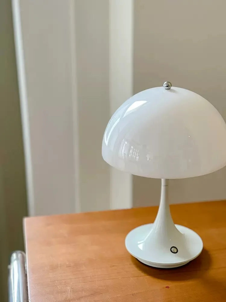 Lampes de table LED modernes en forme de champignon - vue 6 sur 10