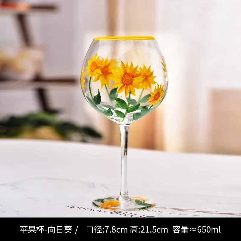 Verres à vin hauts motifs floraux dessinés main