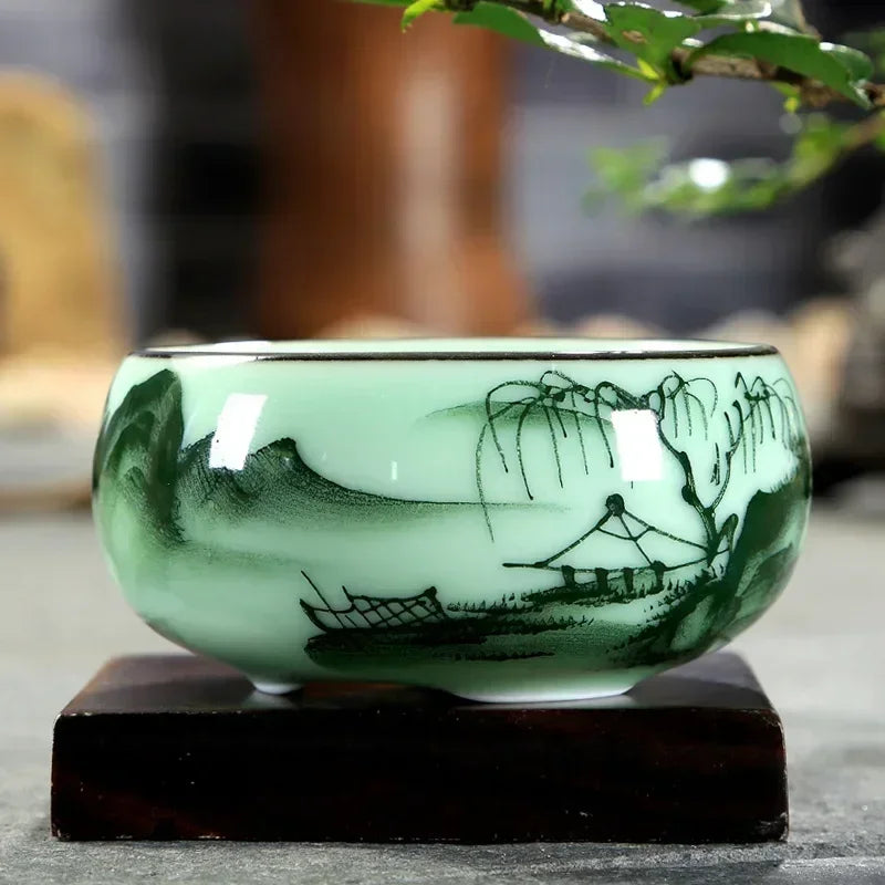 tasse à thé céladon peinte à la main avec lotus et carpe - vue 8 sur 9