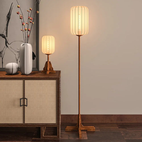 lampadaire vintage en tissu bois et cuivre pour intérieur élégant