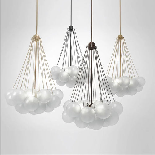 lustre moderne en métal avec boule en verre et bulles décoratives
