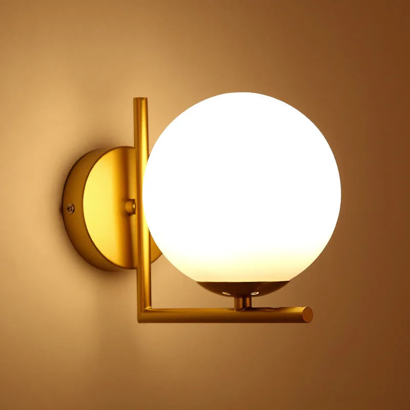 applique murale led moderne en fer avec abat-jour en verre