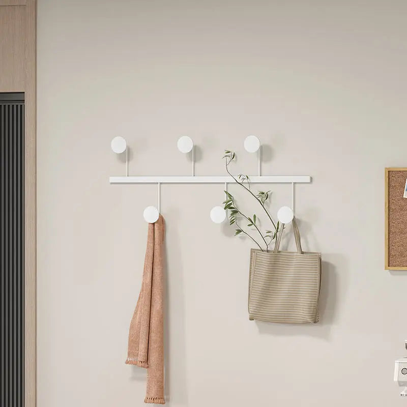 porte-vêtements nordique léger pour organisation et décoration intérieure