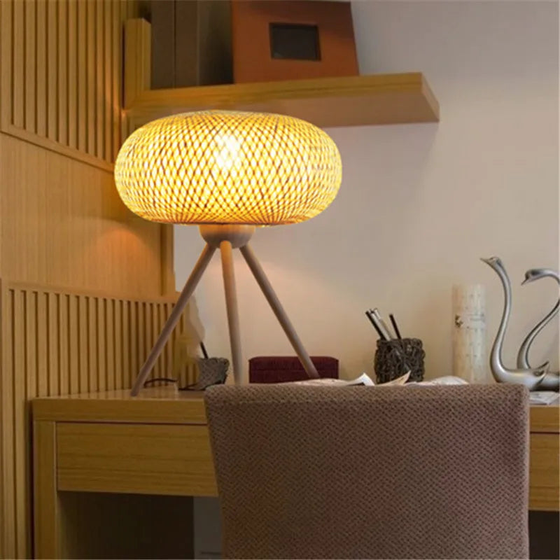 Lampadaire Vintage en bois avec trépied - vue 6 sur 9