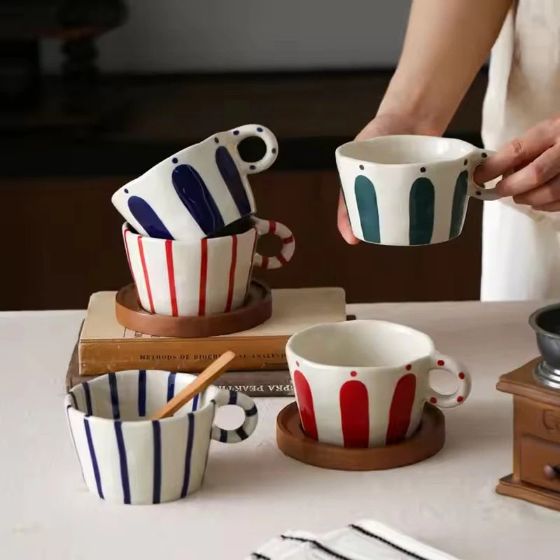 Mug céramique rayures géométriques style nordique anse peinte - vue 2 sur 7