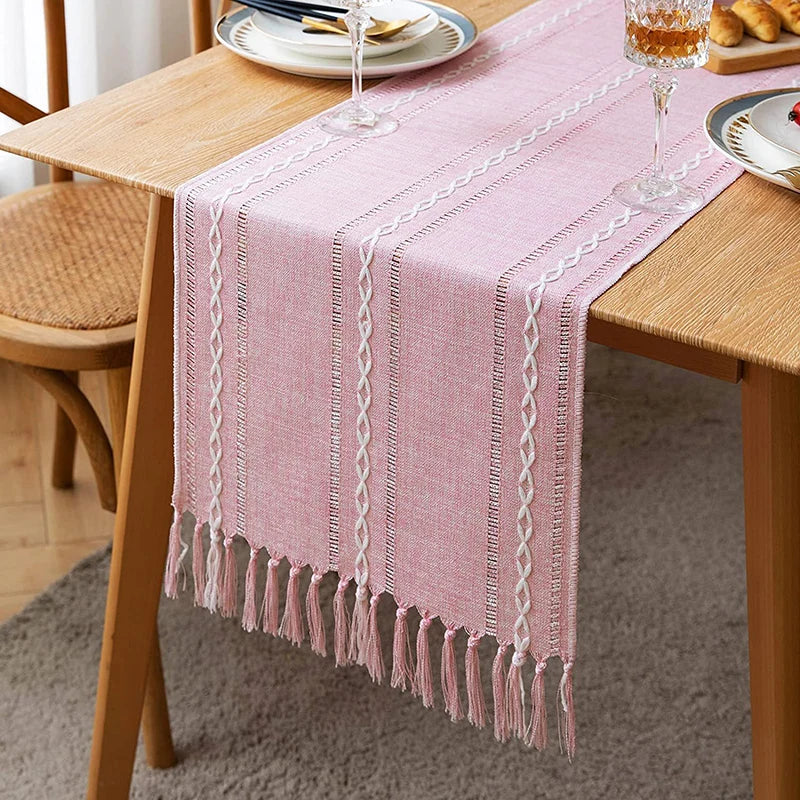 Chemin de table boheme rustique tresse a franges