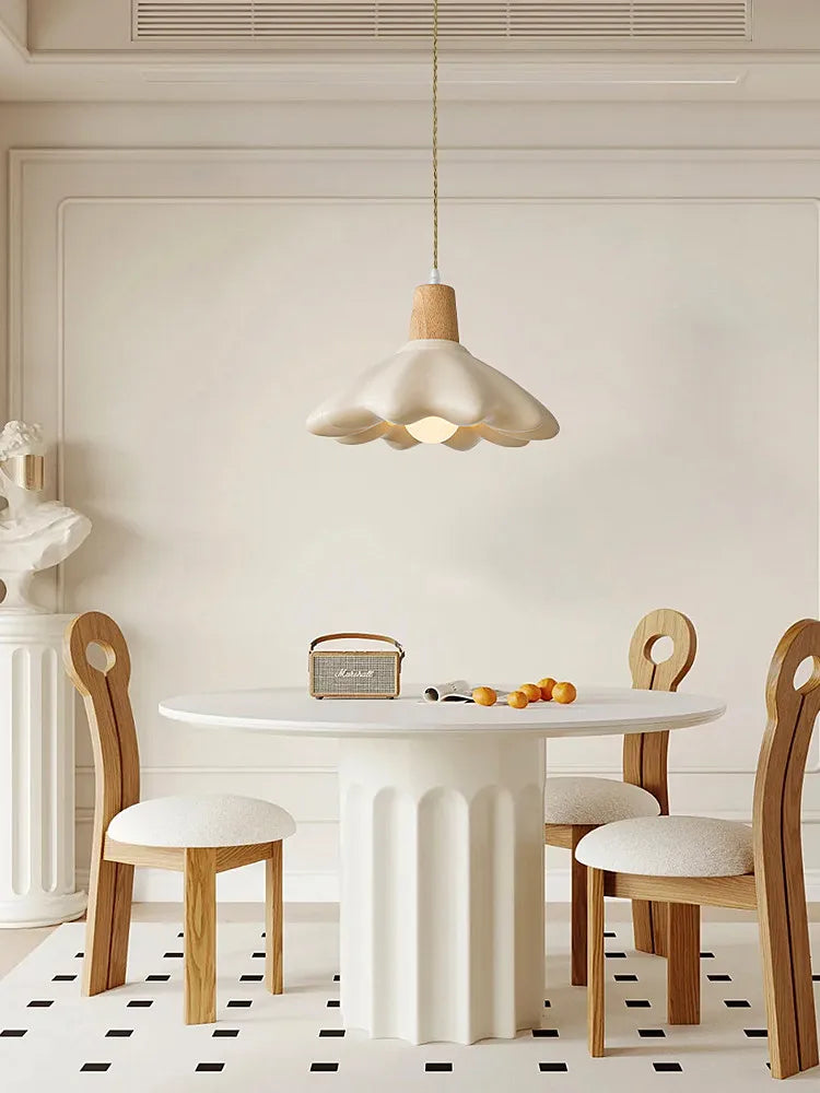 lustre décoratif à fleurs pour un style élégant