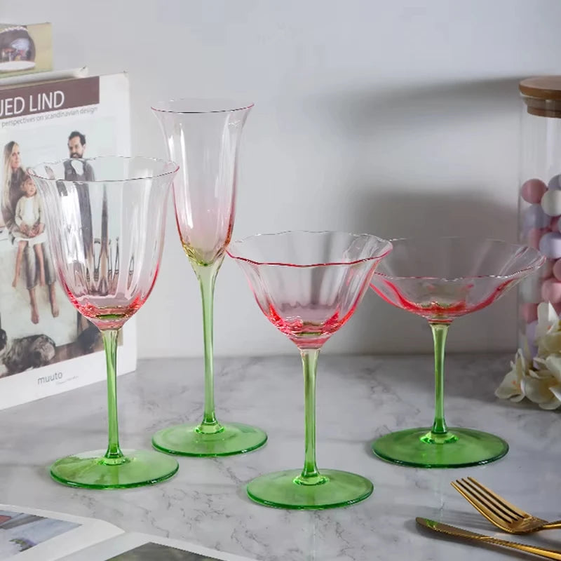 Verres à vin rétro cristal motif floral rayures - vue 3 sur 7