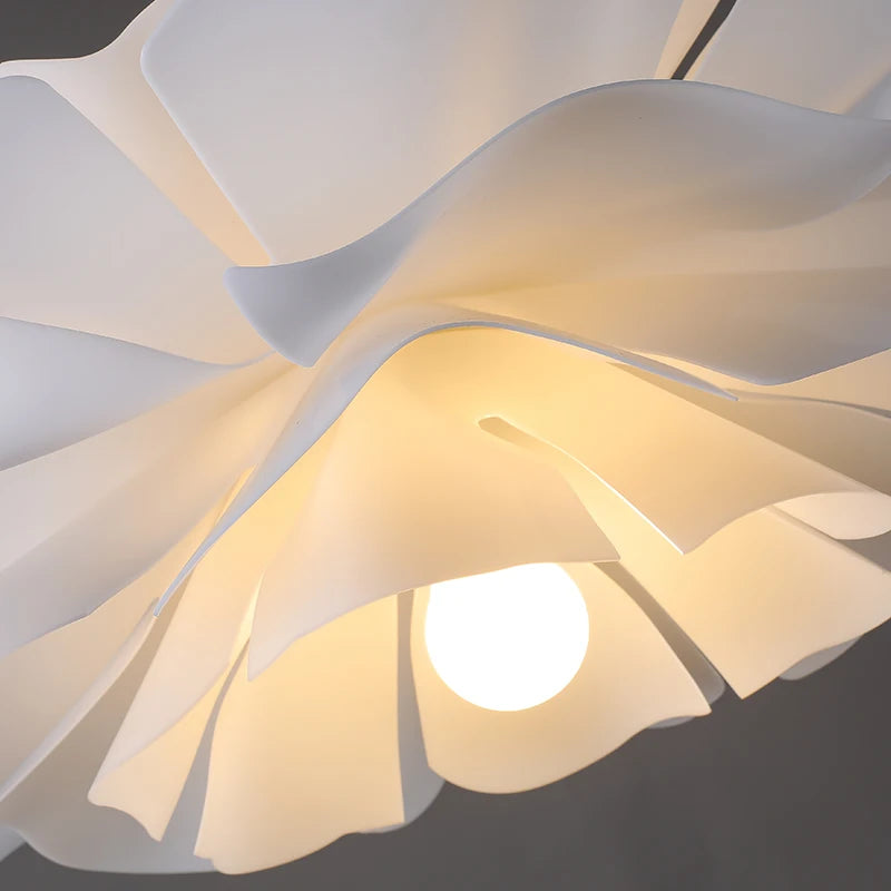 Suspension design LED simple et moderne - vue 6 sur 9