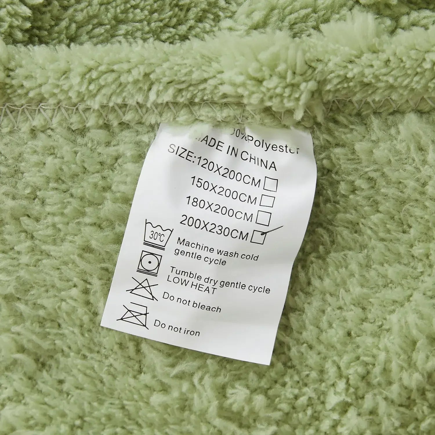 plaid polaire corail doux chaud pour canapé lit - vue 6 sur 7