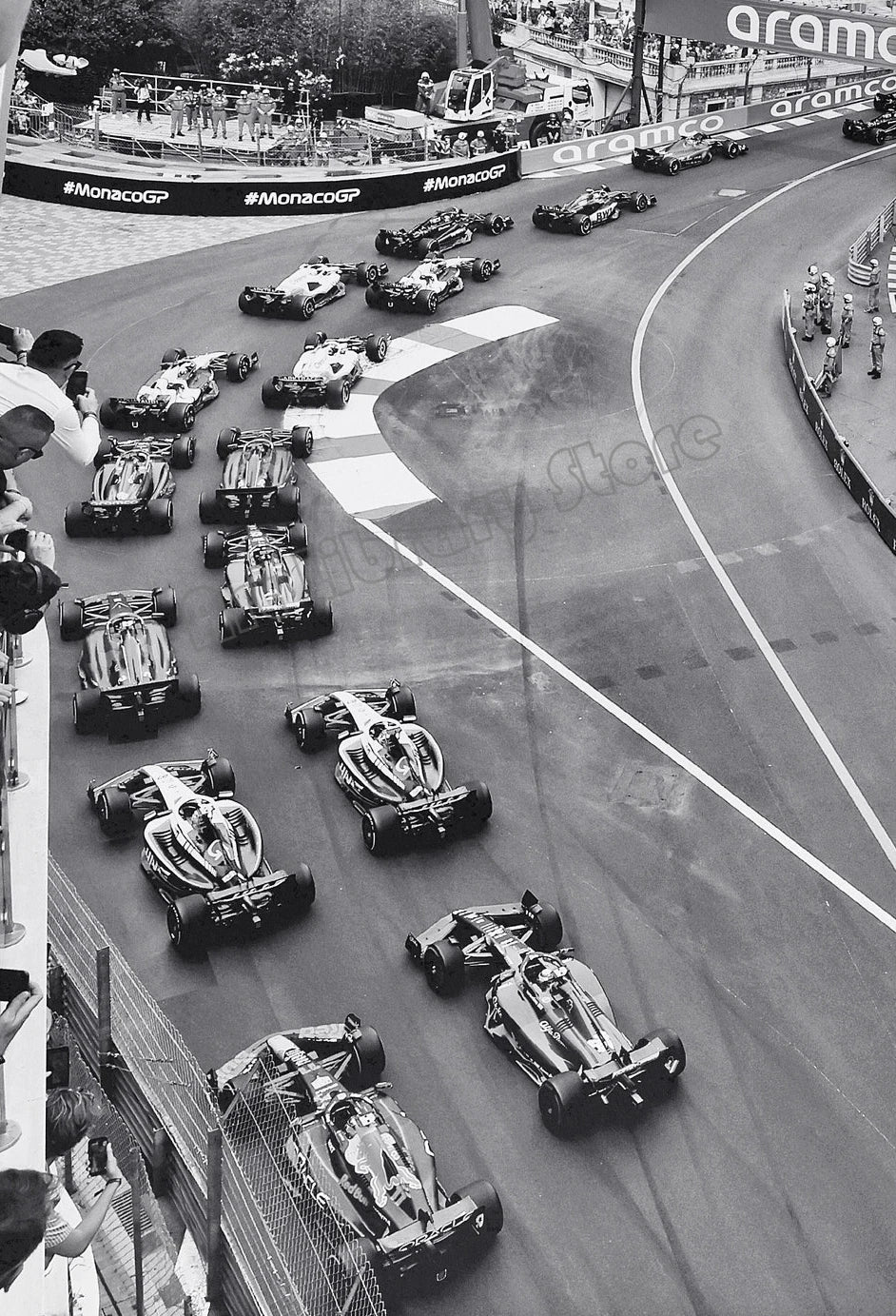 affiche vintage personnages de voitures de sport F1 en noir et blanc