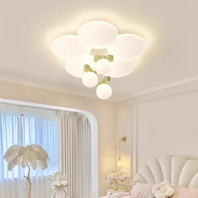 Plafonnier fleuri moderne pour chambre d'enfant romantique et chaleureuse