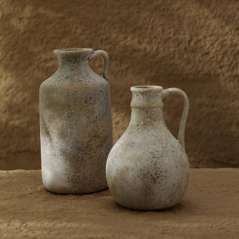 vase en céramique vintage fait main pour décoration intérieure