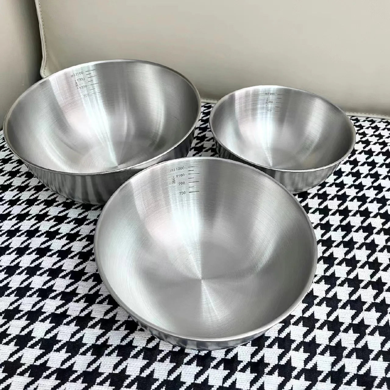 Bol inox épais gradué multifonction cuisine pâtisserie - vue 8 sur 11