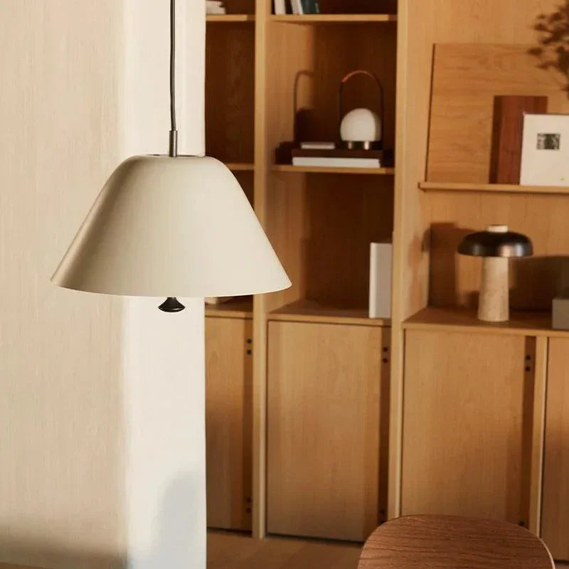 Suspension en fer au design nordique LED