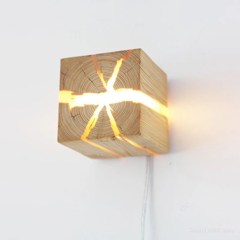applique murale en bois et résine créative en forme de cube - vue 8 sur 9
