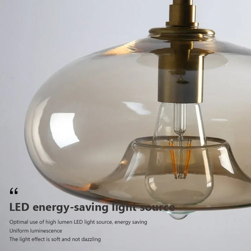 Plafonnier LED en verre au design minimaliste moderne
