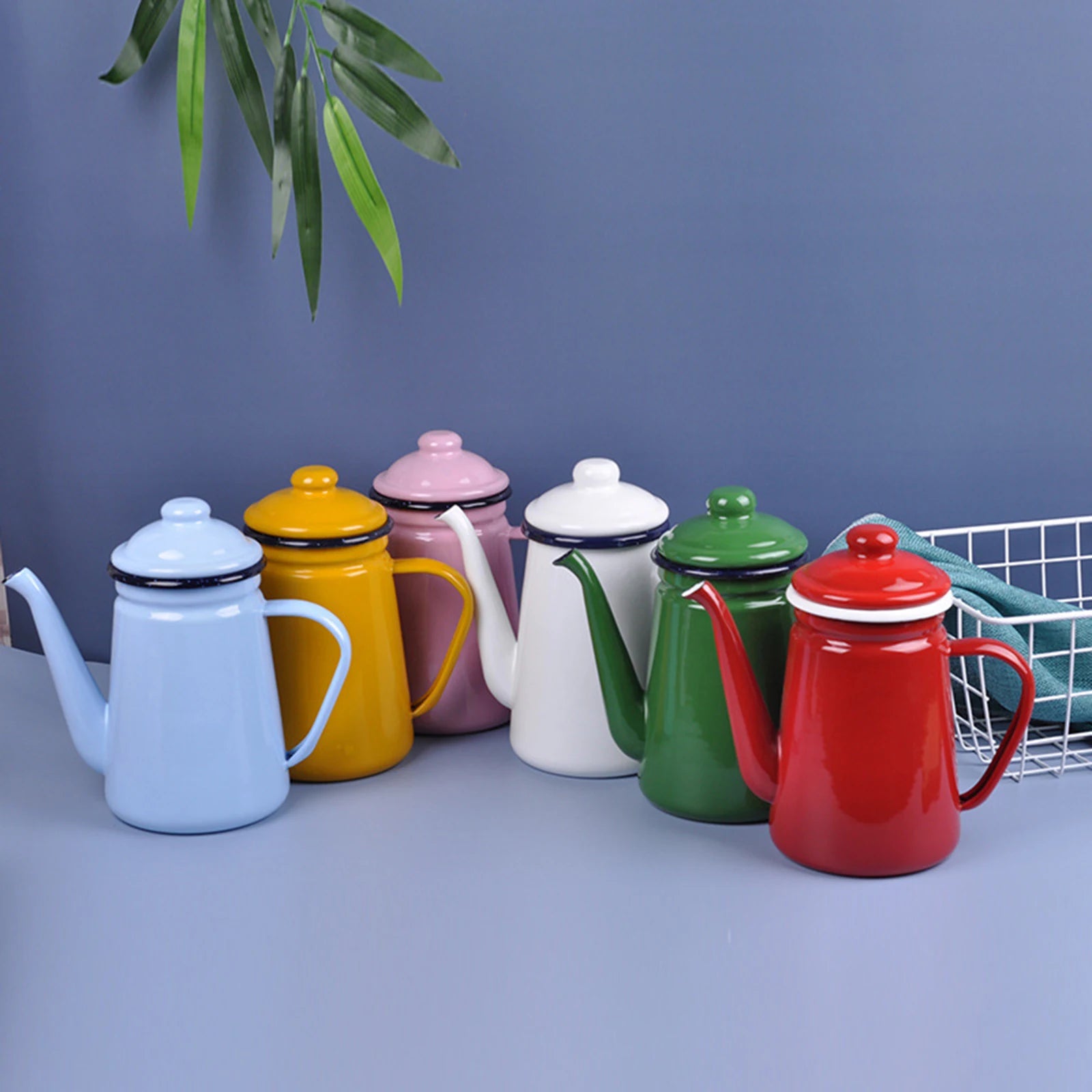 Cafetière émaillée vintage avec poignée résistante 1l1 cuisine