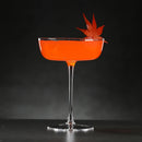 Verres elegants a pied pour cocktails champagne vin