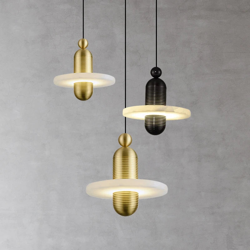 Suspension en marbre naturel avec cordon réglable en aluminium