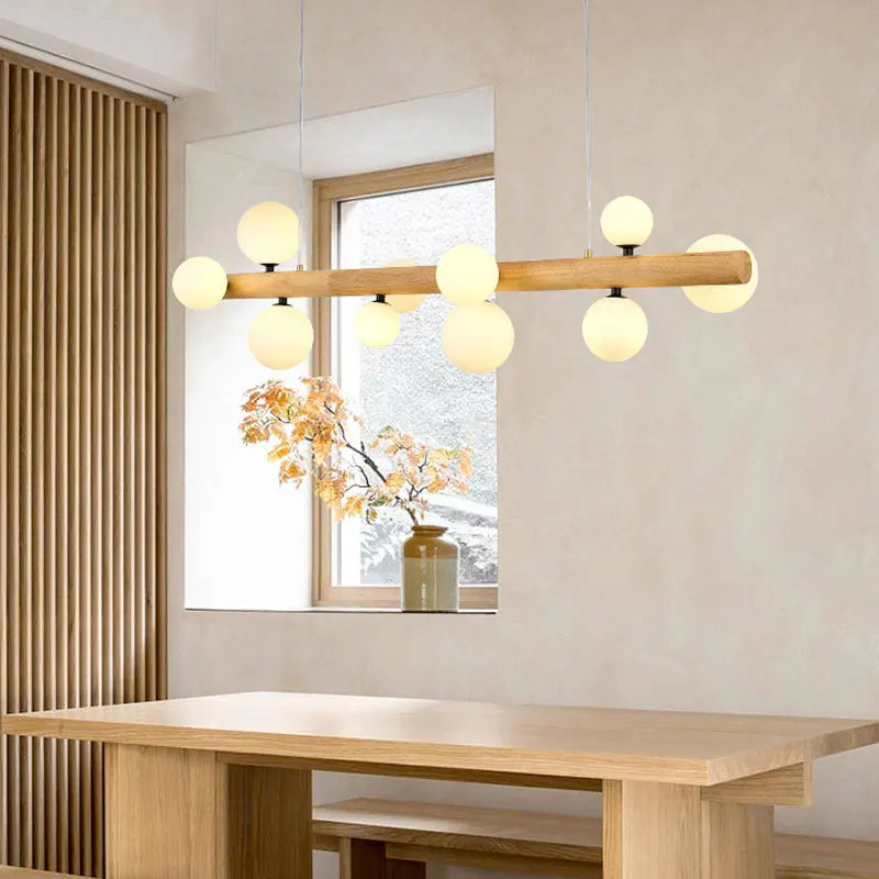 lustre moderne en bois et verre laiteux pour espaces contemporains