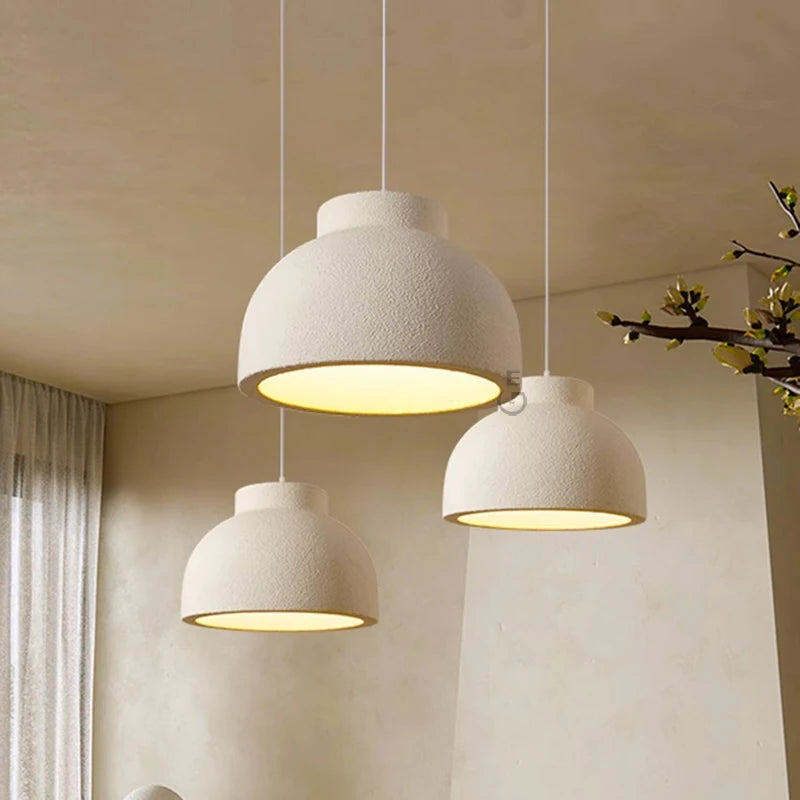 lampe pendante en ciment style wabi-sabi pour restaurant - vue 2 sur 10