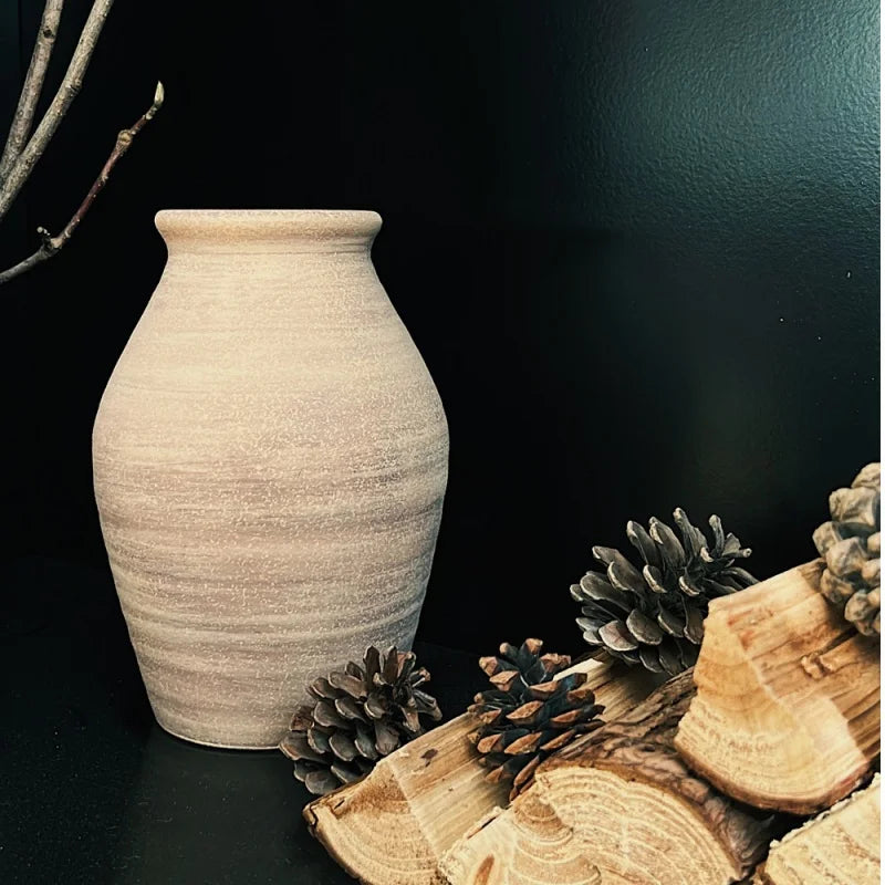 vases en céramique rétro faits main pour décoration florale - vue 5 sur 6
