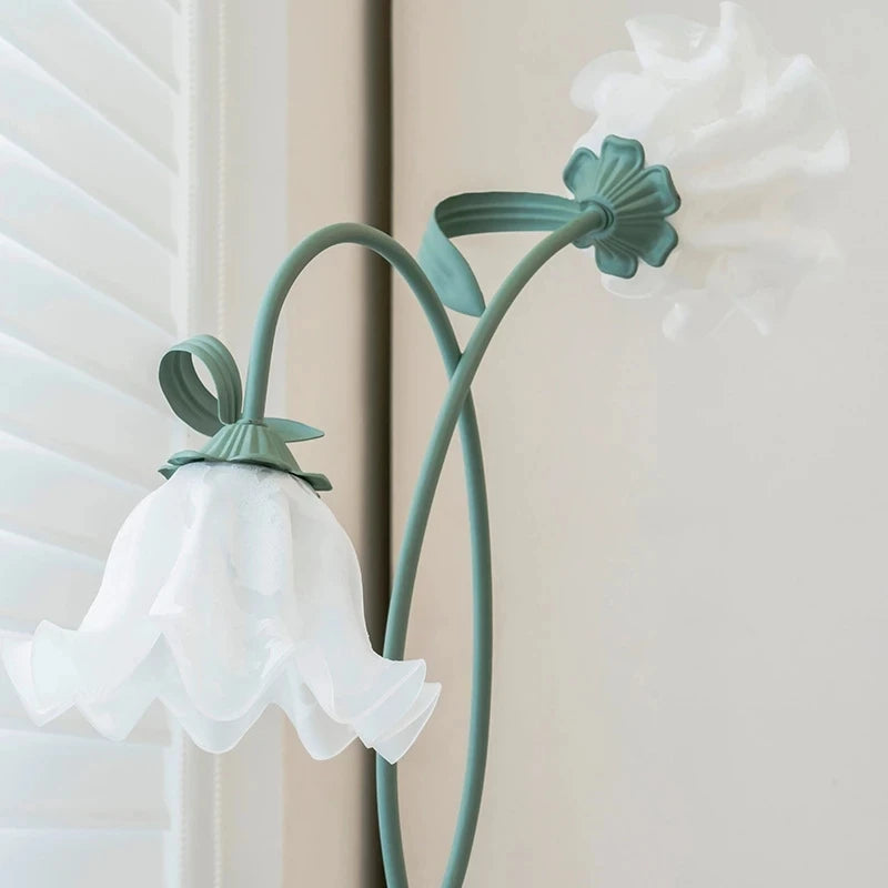 lampadaire vintage style pastoral avec appliques en verre