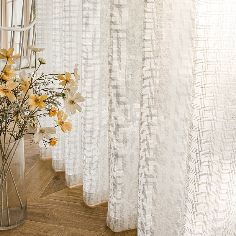 Voilage aspect lin a carreaux pour fenetre salon