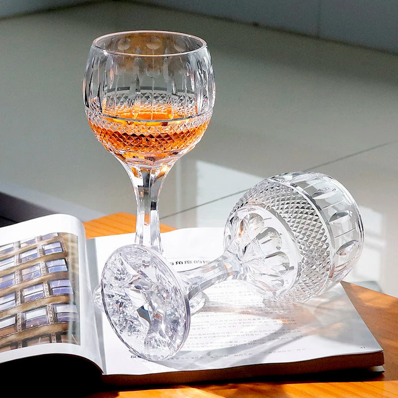 Verres à vin cristal style antique gravure artisanale - vue 6 sur 7