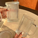 Tasse verre minimaliste avec couvercle et anse