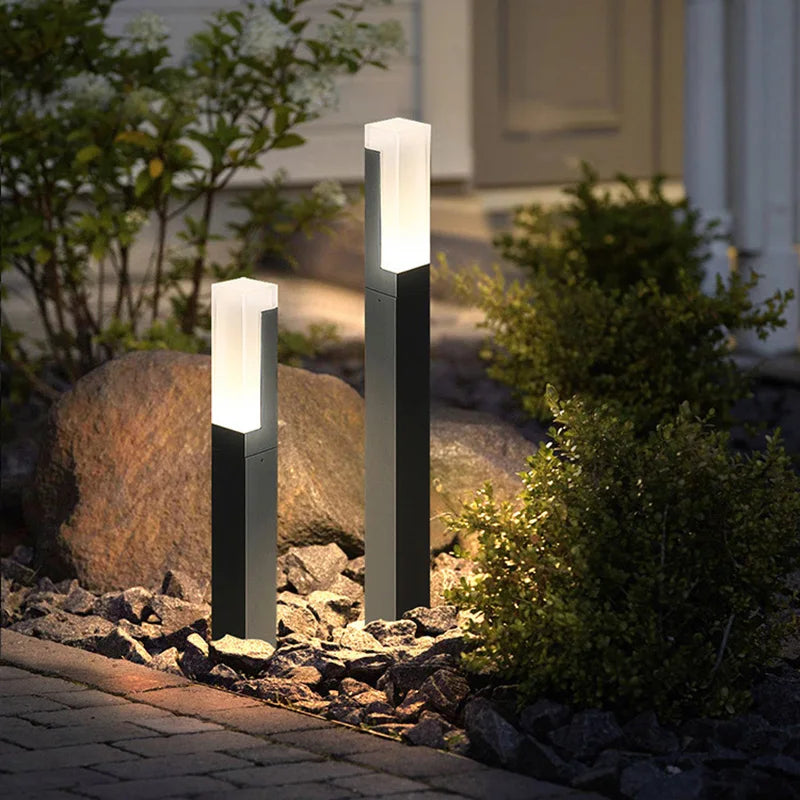colonne lumineuse led extérieure étanche pour jardin et paysage