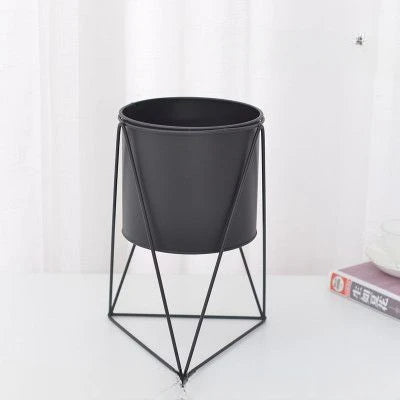 pot de fleurs en métal nordique design pour succulentes - vue 7 sur 8