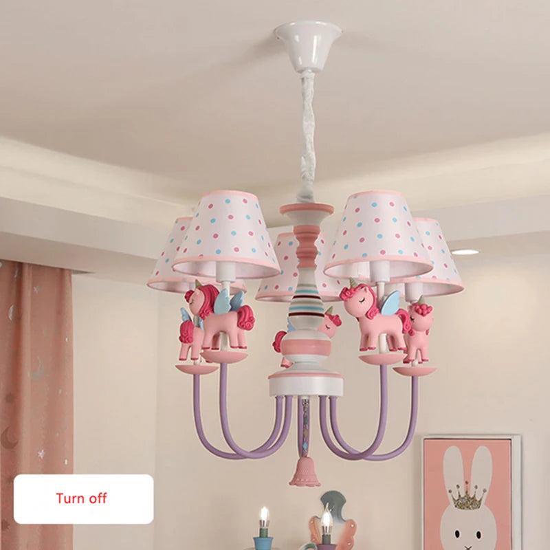lustre romantique en tissu et résine pour enfant