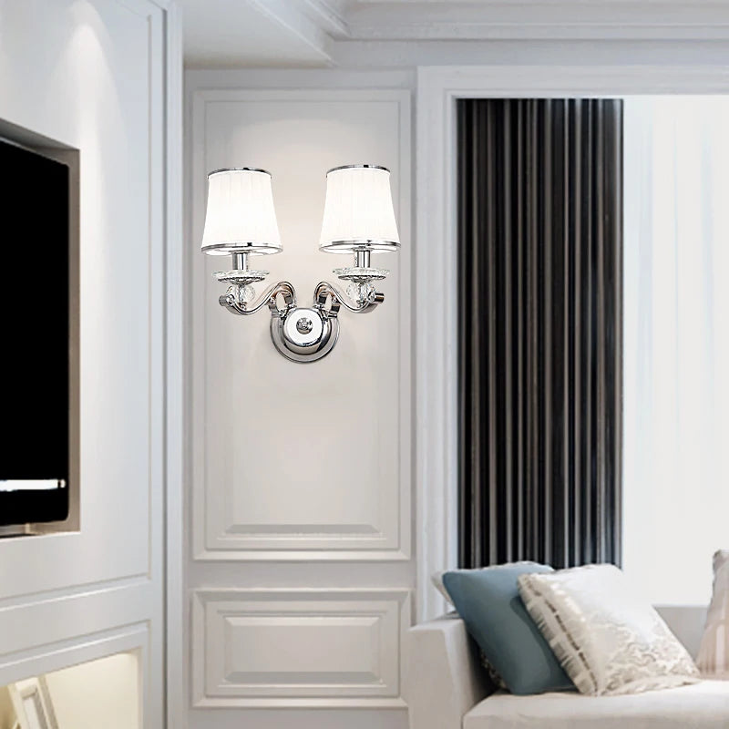 lustre chromé moderne à abat-jours blancs - vue 6 sur 16
