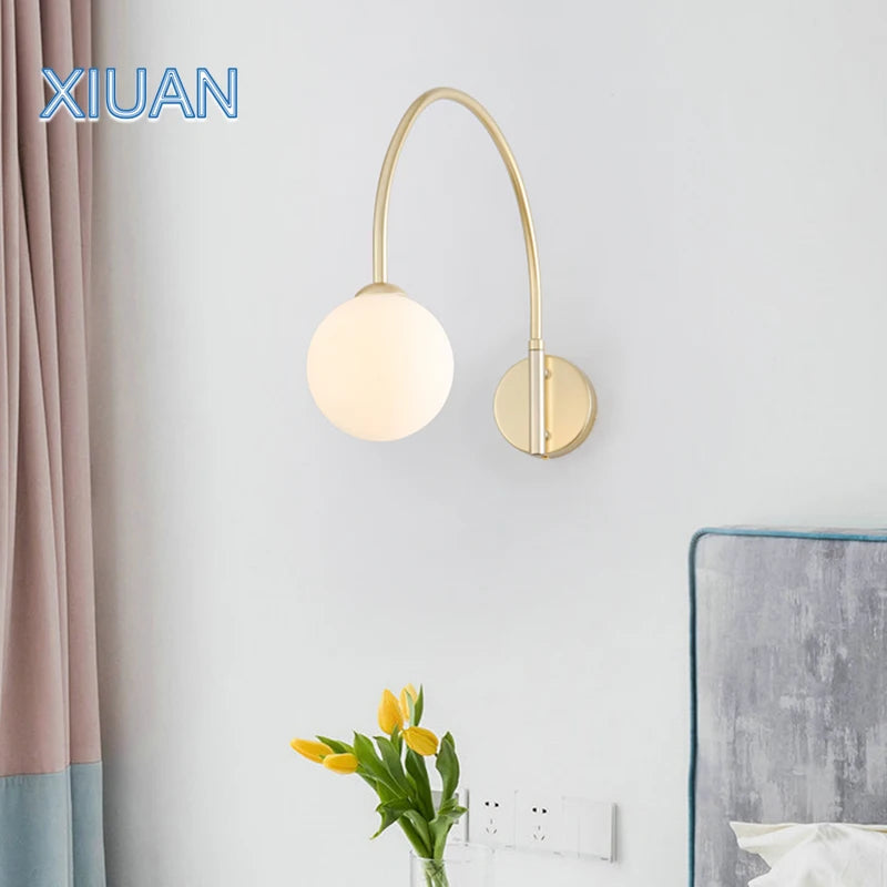 applique murale à bras pivotant en verre décoratif pour intérieur élégant - vue 3 sur 8