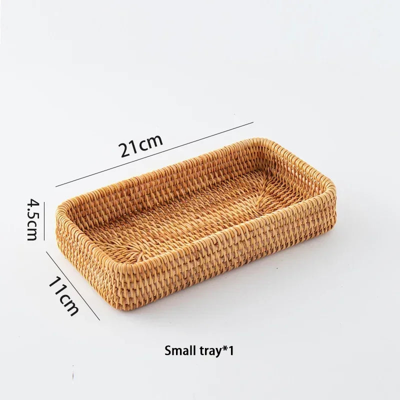 panier en rotin tissé pour rangement et décoration artisanale
