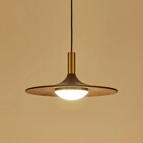 Suspension en bois de noyer nordique