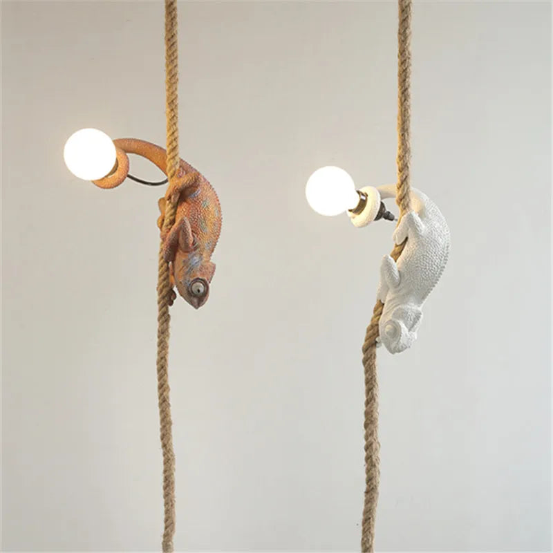 lustre animalier en résine suspension rétro pour café - vue 5 sur 10