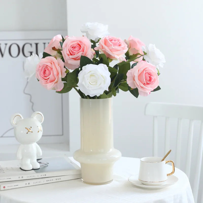 fleurs artificielles décoratives pour une ambiance agréable