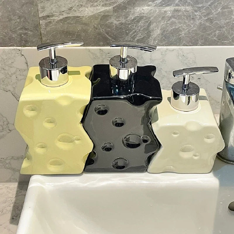 bouteille d'émulsion créative en forme de bloc de construction - vue 3 sur 12