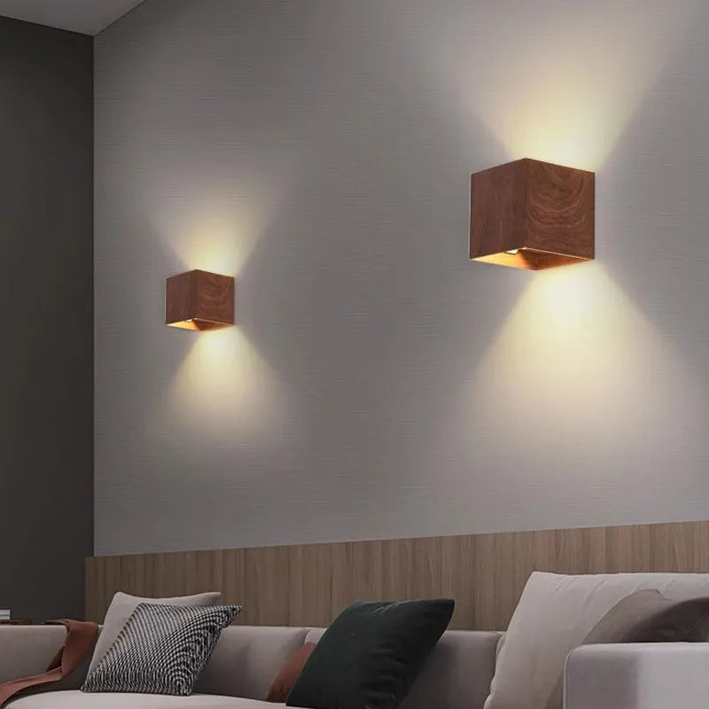 Applique murale Led en bois de couleur nordique