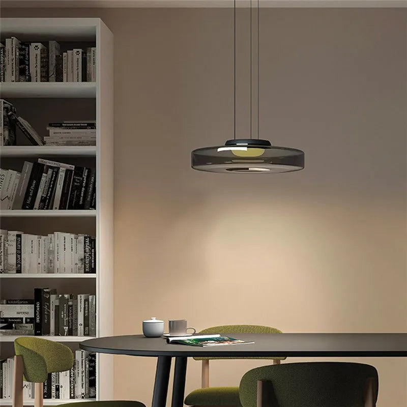 suspension en verre design pour décoration minimaliste moderne