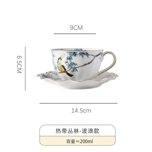 Tasses et soucoupes motifs fleurs oiseaux céramique main