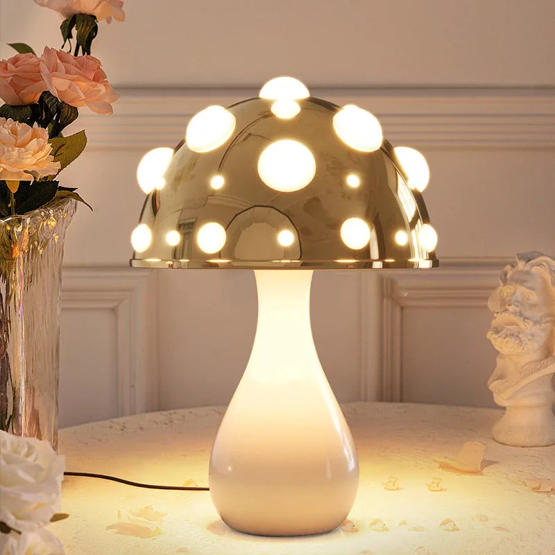 Lampe de Table décorative en forme de champignon - vue 4 sur 8