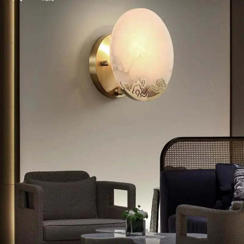 applique murale en cuivre avec abat-jour en marbre et miroir luxe - vue 3 sur 8